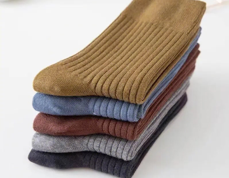 Cashmere socks in multiple colors